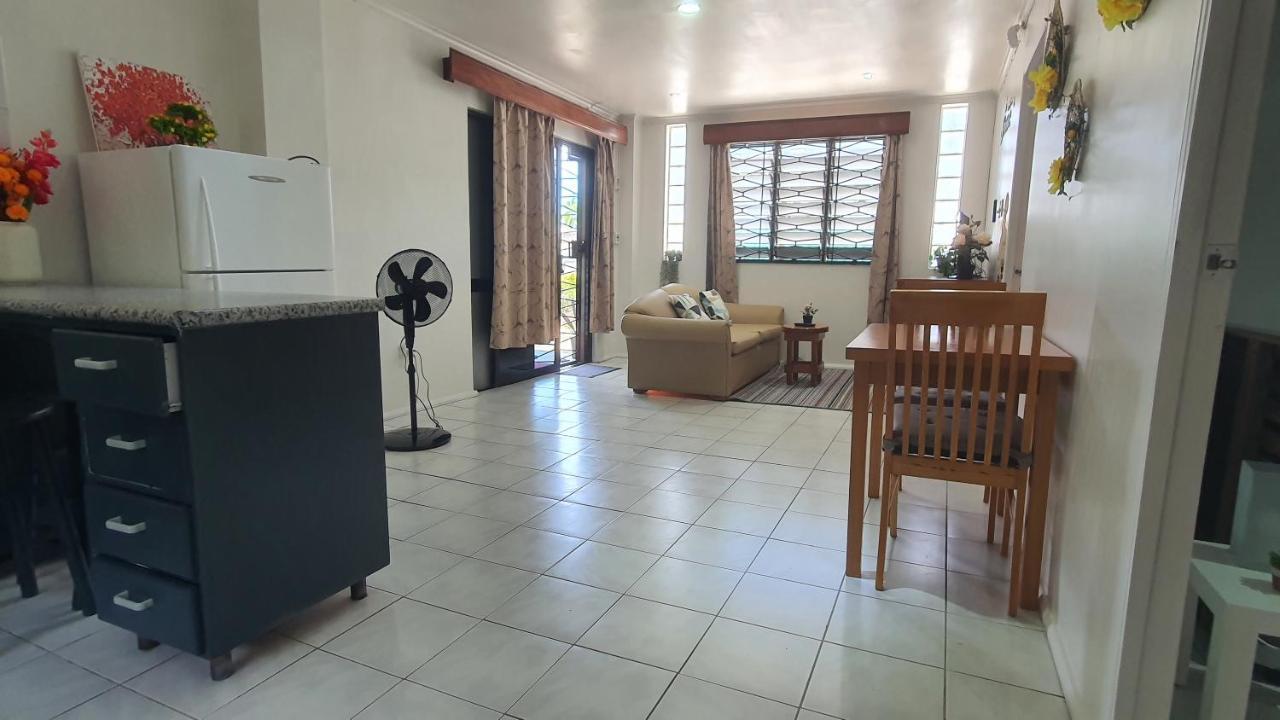 Cosy 2 Bedroom Unit With Pool,Wifi Suva Kültér fotó