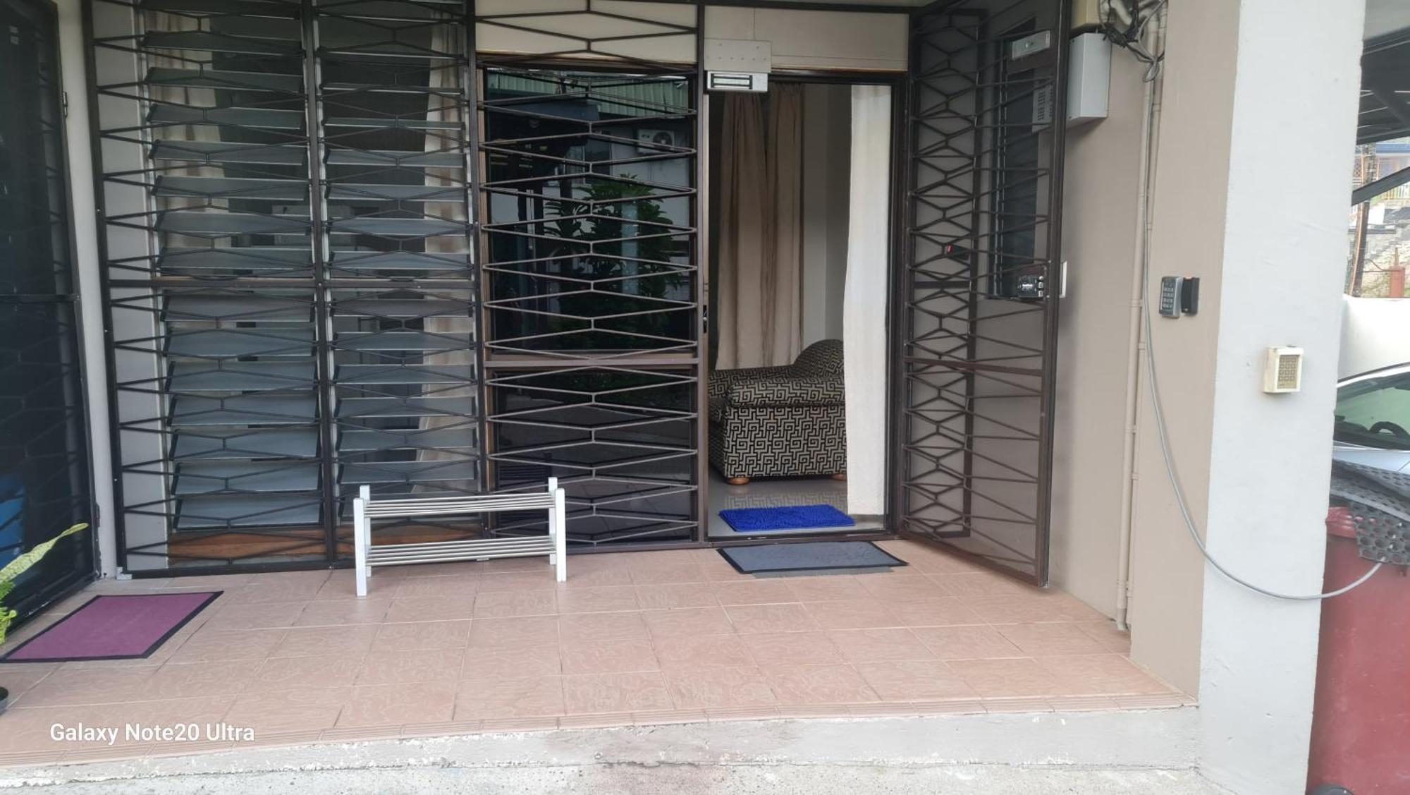 Cosy 2 Bedroom Unit With Pool,Wifi Suva Kültér fotó
